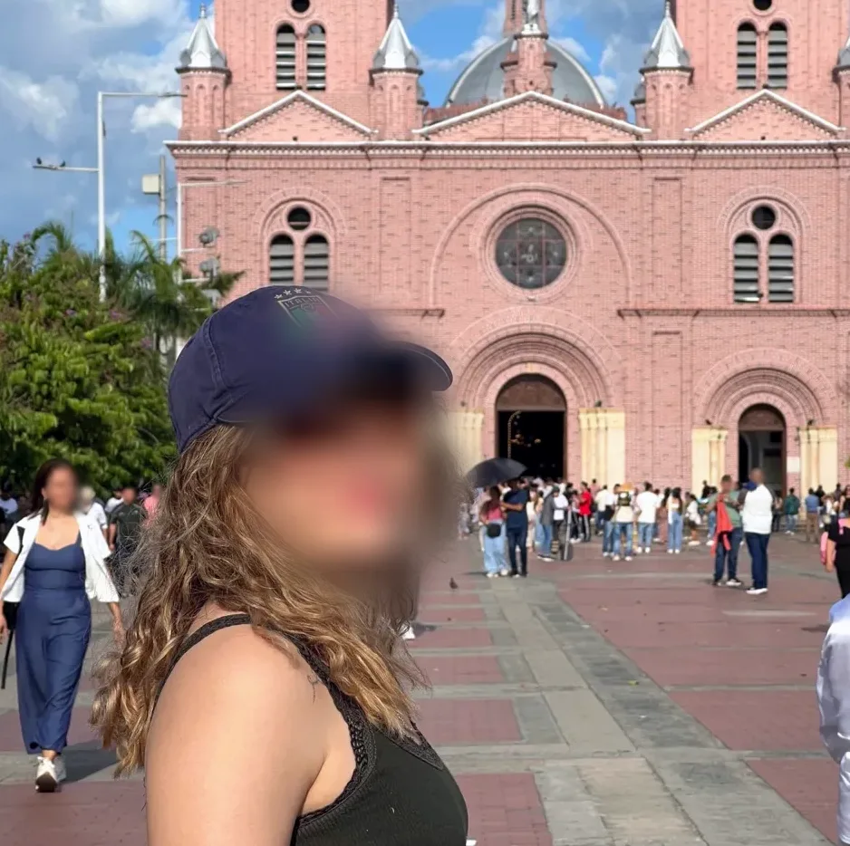 Aroa, 25 años